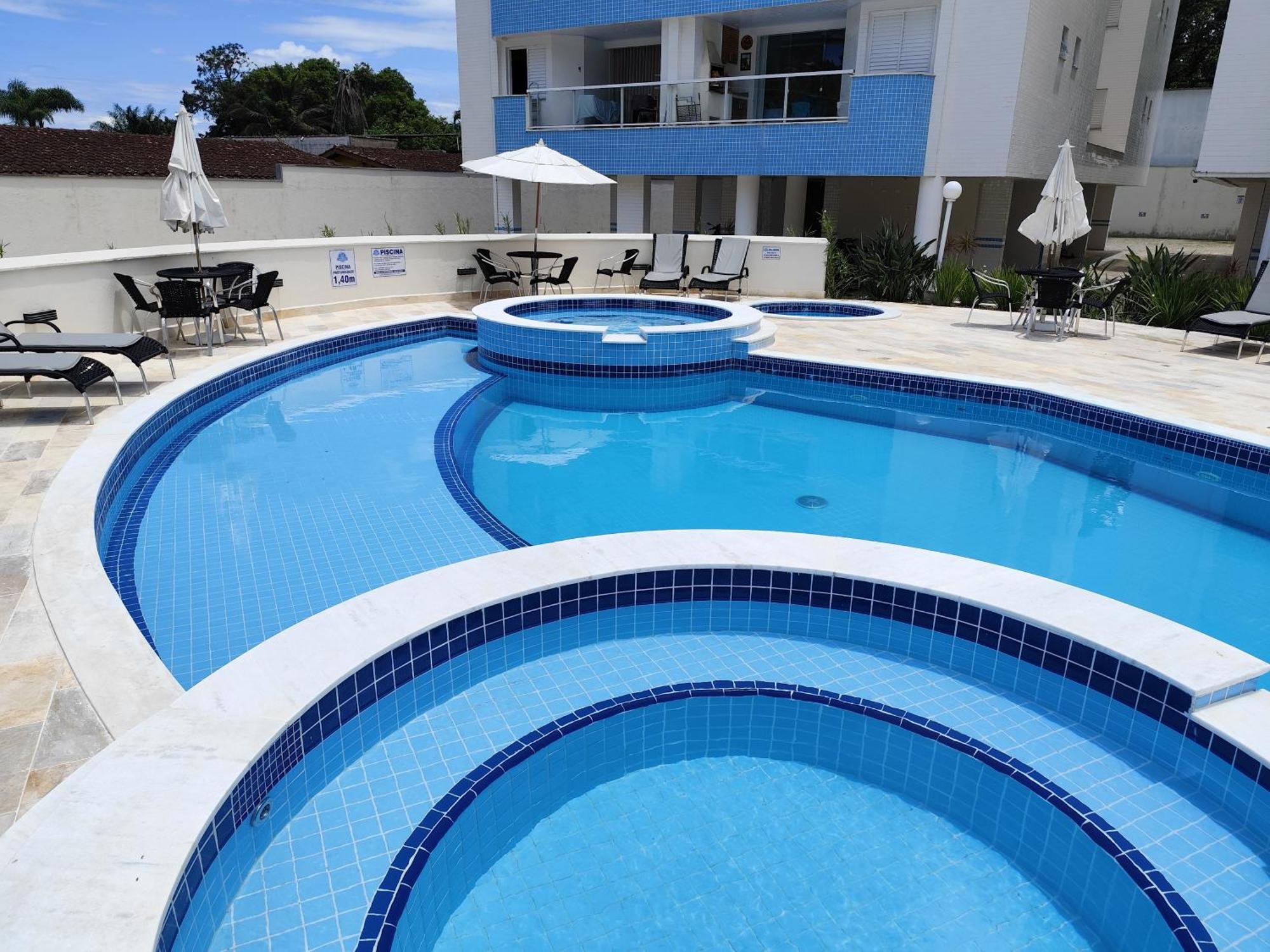 Apto Com Ar-Cond E Piscina A 100 M Praia Da Enseada أوباتوبا المظهر الخارجي الصورة