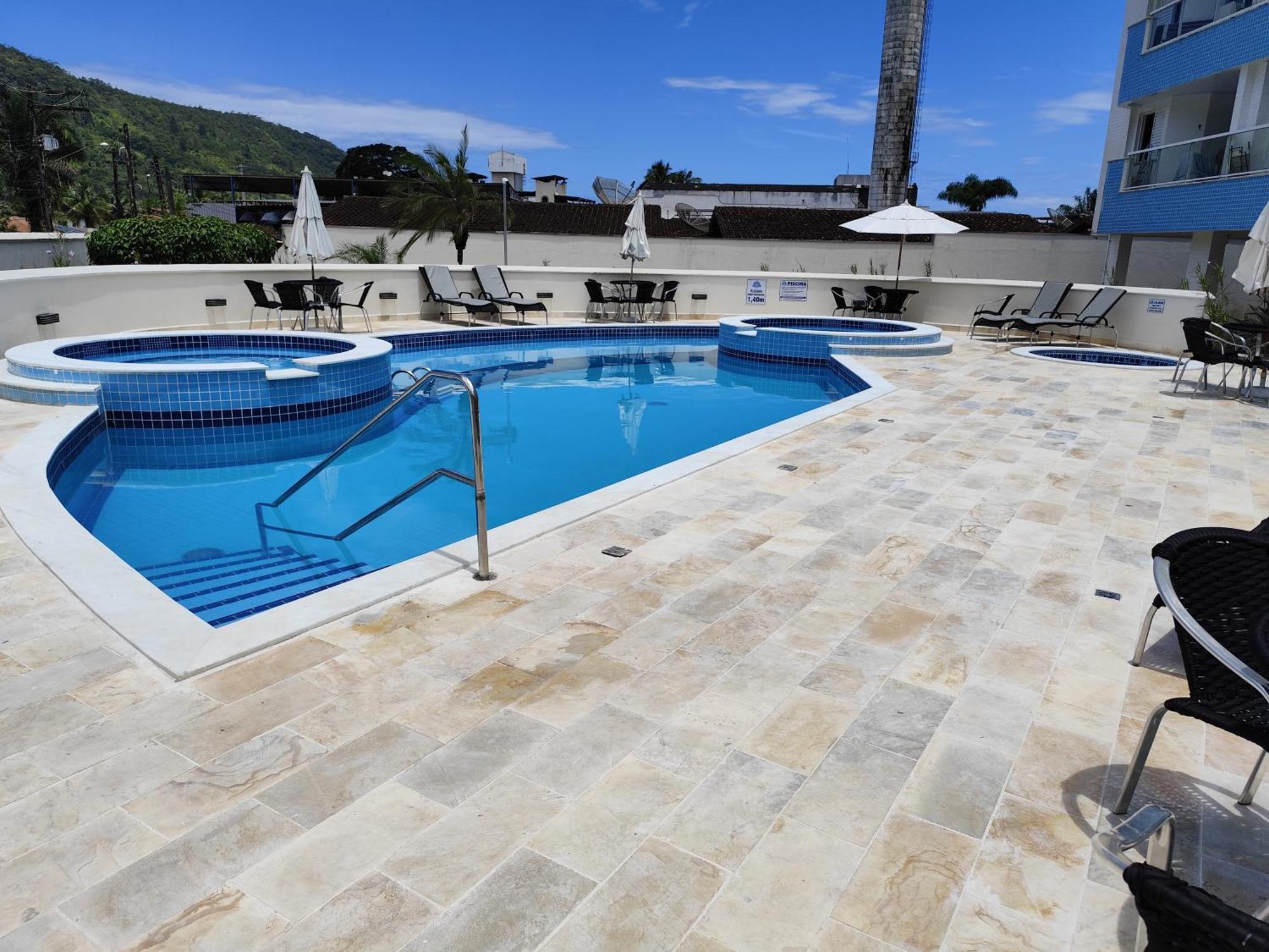 Apto Com Ar-Cond E Piscina A 100 M Praia Da Enseada أوباتوبا المظهر الخارجي الصورة